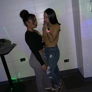 Meet your Posher, Cristal